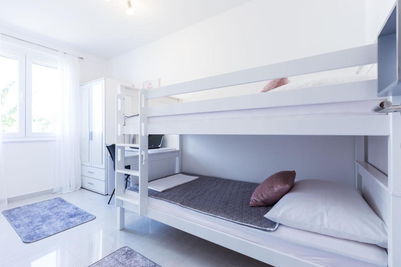 Petra Modern Apartment With Free Parking And Bbq Zadar Zewnętrze zdjęcie