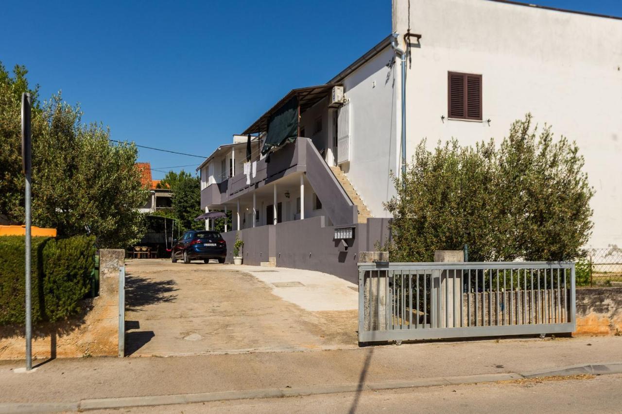 Petra Modern Apartment With Free Parking And Bbq Zadar Zewnętrze zdjęcie