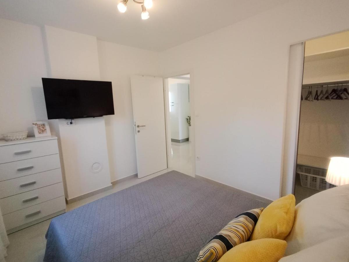 Petra Modern Apartment With Free Parking And Bbq Zadar Zewnętrze zdjęcie